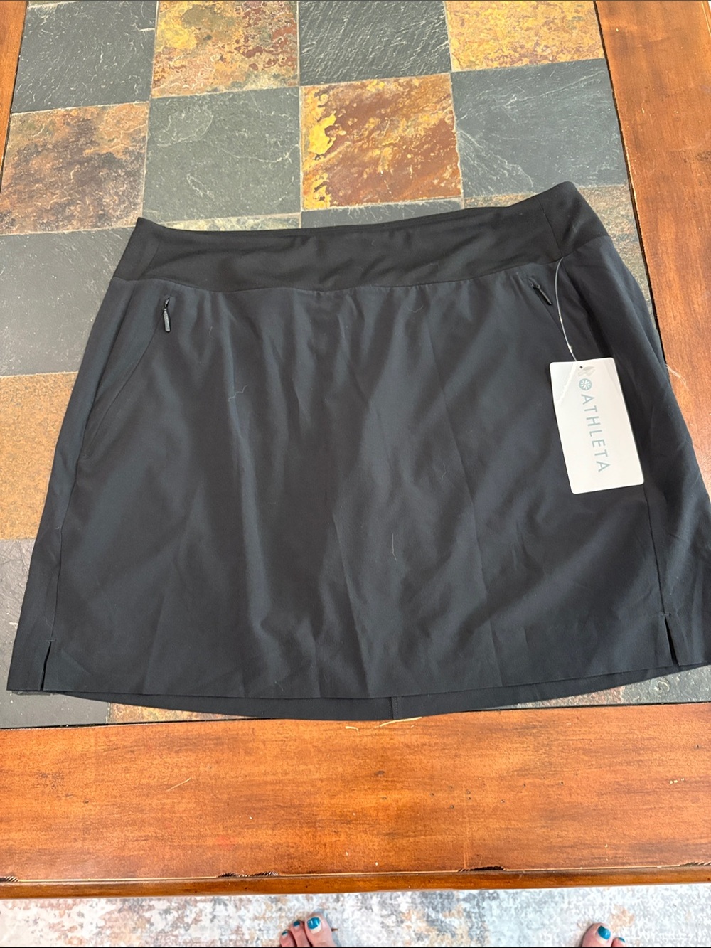 NWT Athleta Black Active Skort with Zipper Pockets size 14.